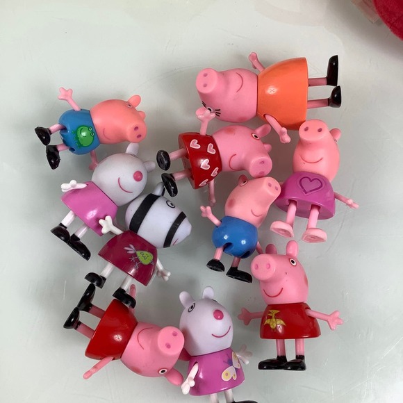 Peppa pig bundle plush Carrying case dvd book food truck 10 figures EUC - Picture 9 of 12
